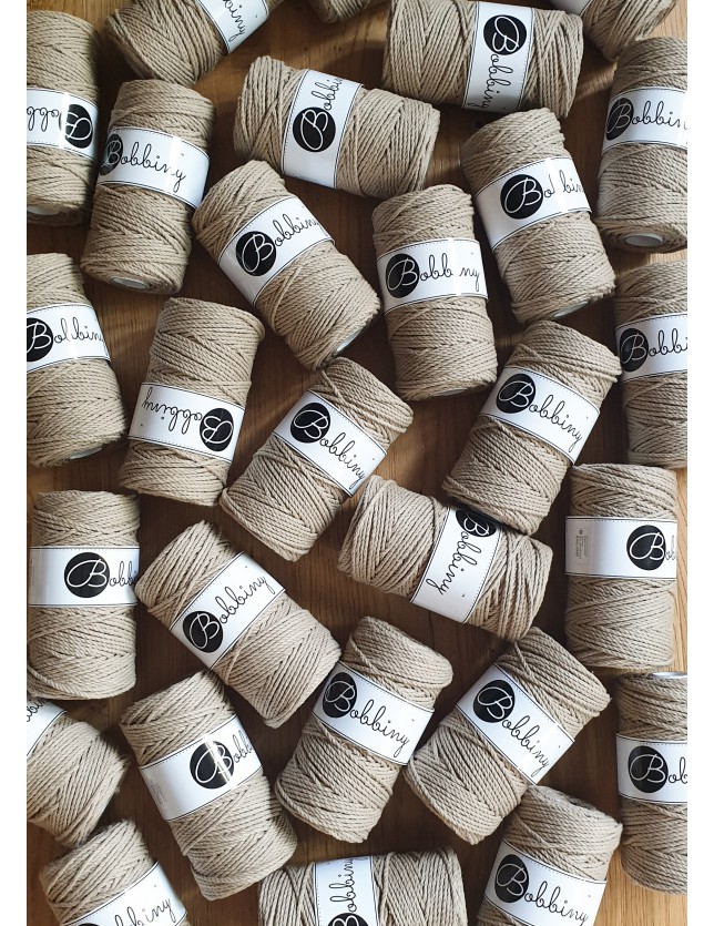 Piaskowy sznurek do makramy 3ply 3mm 100m Bobbiny